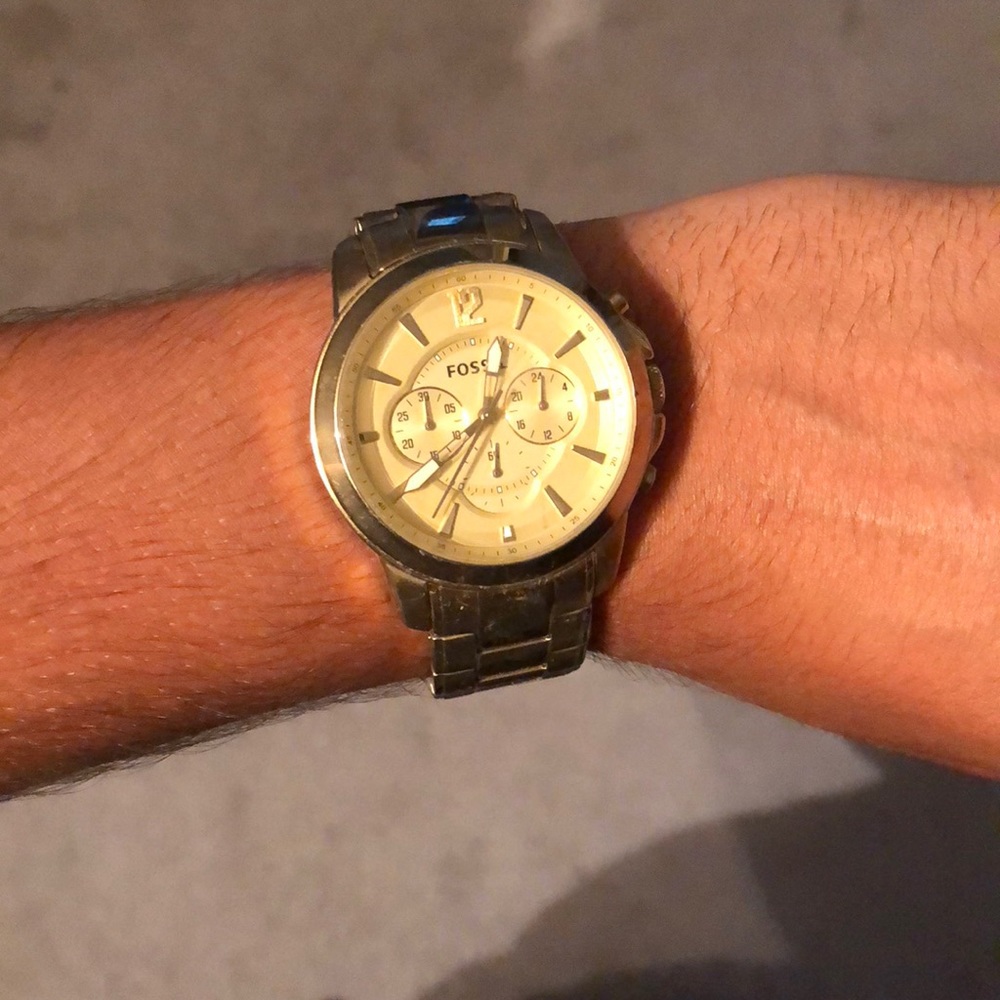 Men’s “gold” fossil watch